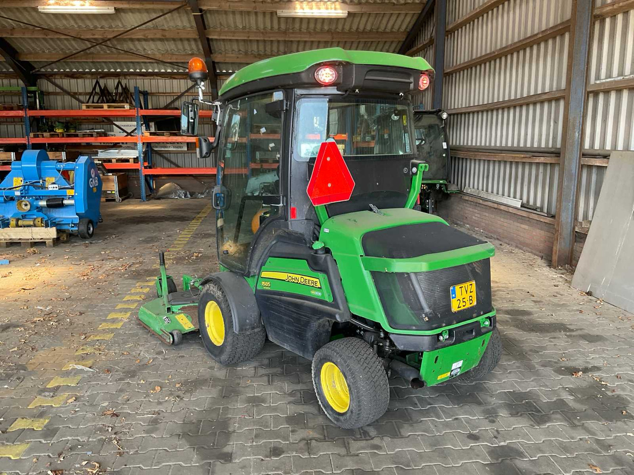 John Deere 1585 TerrainCut - 정원 모어 : 사진 3 John Deere 1585 TerrainCut - 정원 모어 : 사진 3