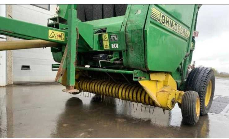 John Deere 590 - 원형 베일러 : 사진 5 John Deere 590 - 원형 베일러 : 사진 5