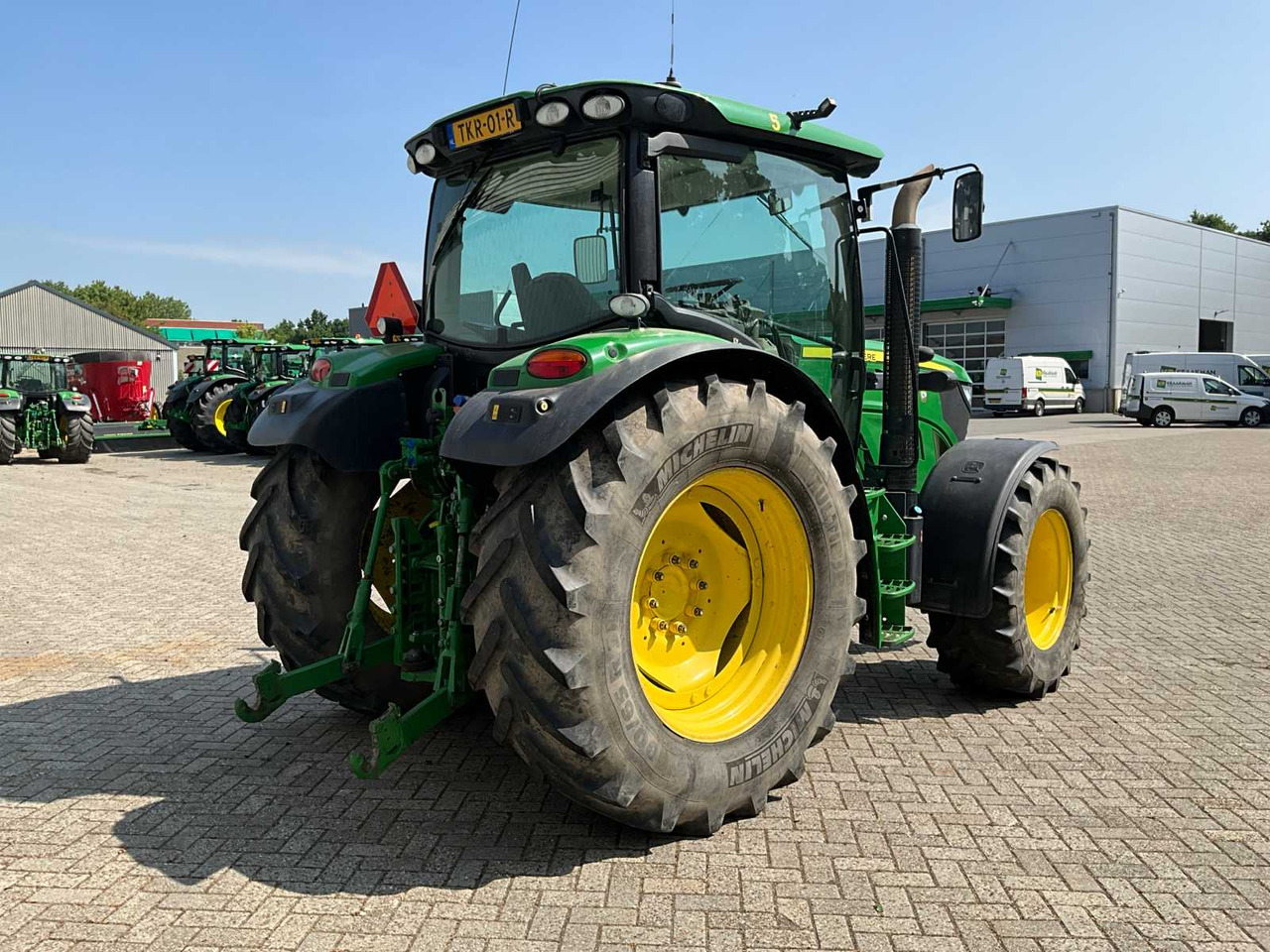 John Deere 6125R - 장궤형 트랙터 : 사진 3 John Deere 6125R - 장궤형 트랙터 : 사진 3