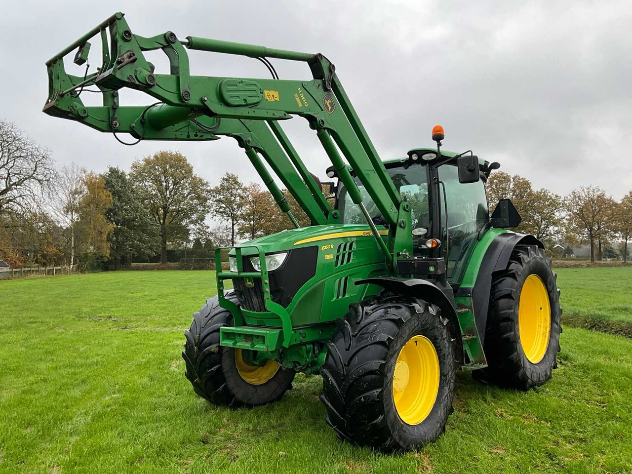 John Deere 6150R Autopower - 장궤형 트랙터 : 사진 2 John Deere 6150R Autopower - 장궤형 트랙터 : 사진 2