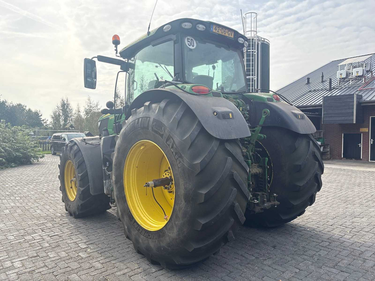 John Deere 6215R - 장궤형 트랙터 : 사진 3 John Deere 6215R - 장궤형 트랙터 : 사진 3