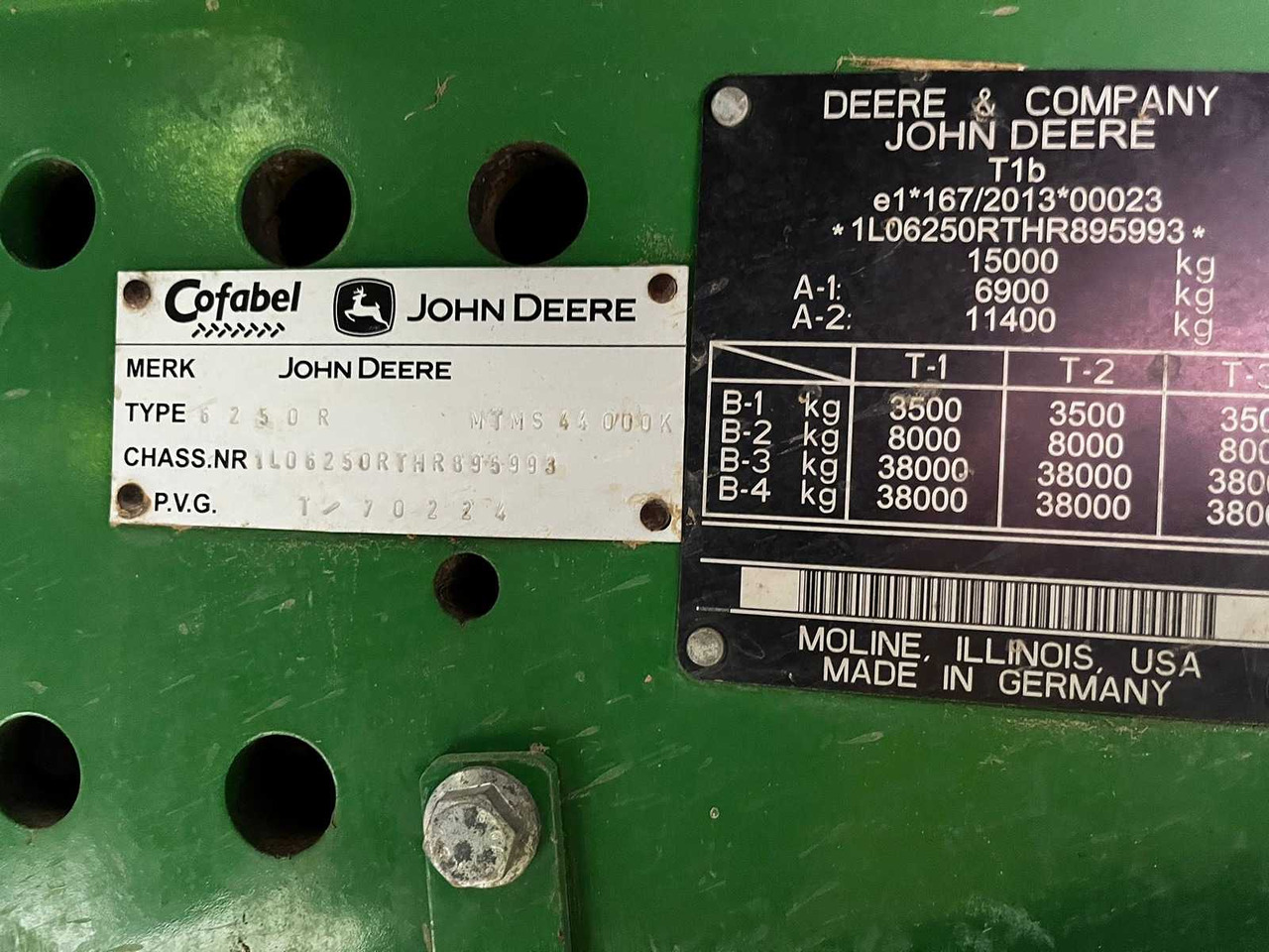 장궤형 트랙터 John Deere 6250R : 사진 9