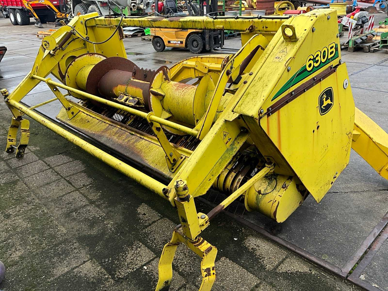 John Deere 630B - 견인식 목초수확기 : 사진 3 John Deere 630B - 견인식 목초수확기 : 사진 3