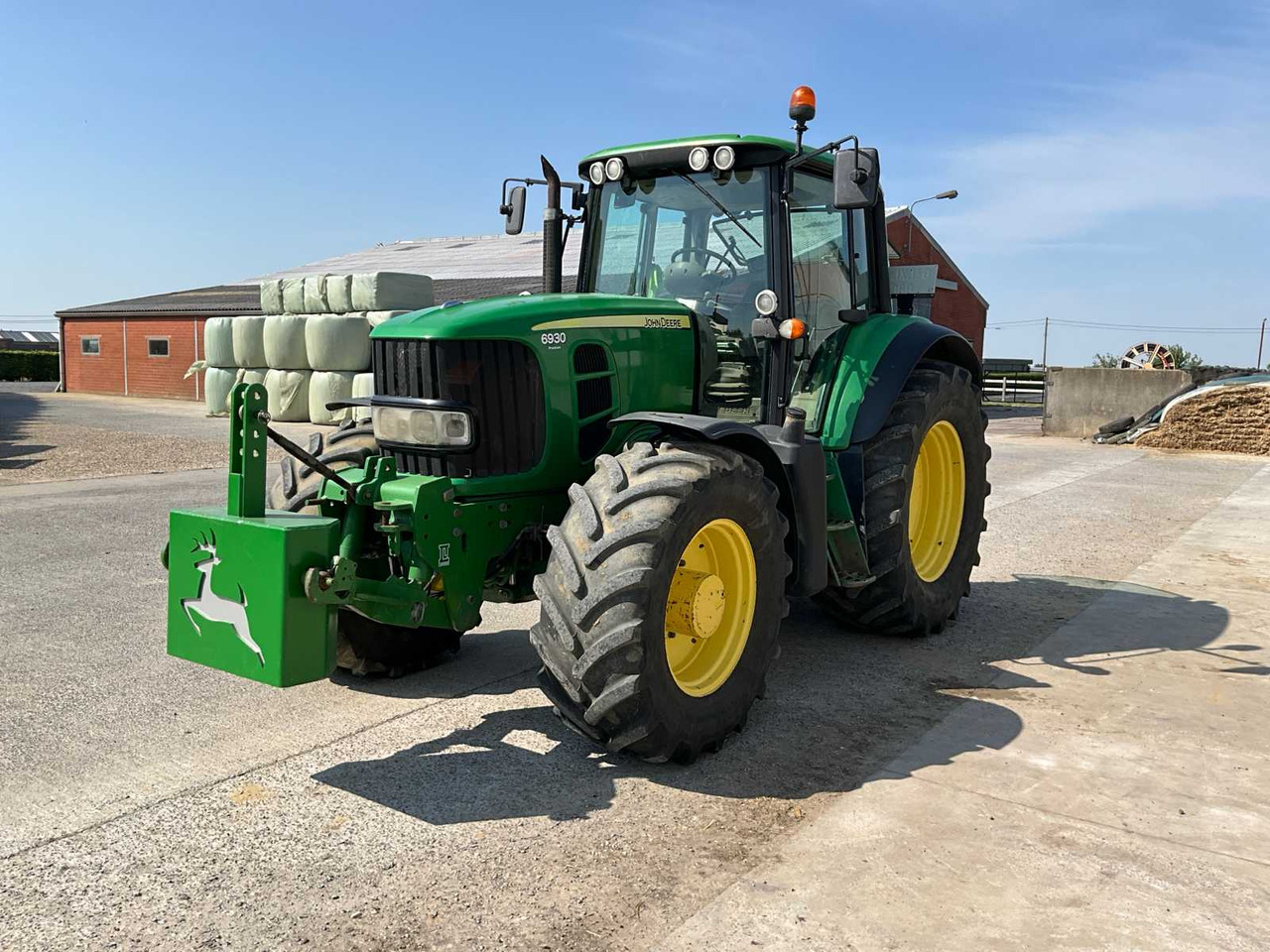 John Deere 6930 Premium - 장궤형 트랙터 : 사진 1 John Deere 6930 Premium - 장궤형 트랙터 : 사진 1