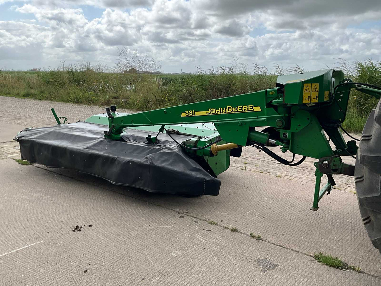John Deere CC0 331 - 플레일 모어/ 멀처 : 사진 1 John Deere CC0 331 - 플레일 모어/ 멀처 : 사진 1