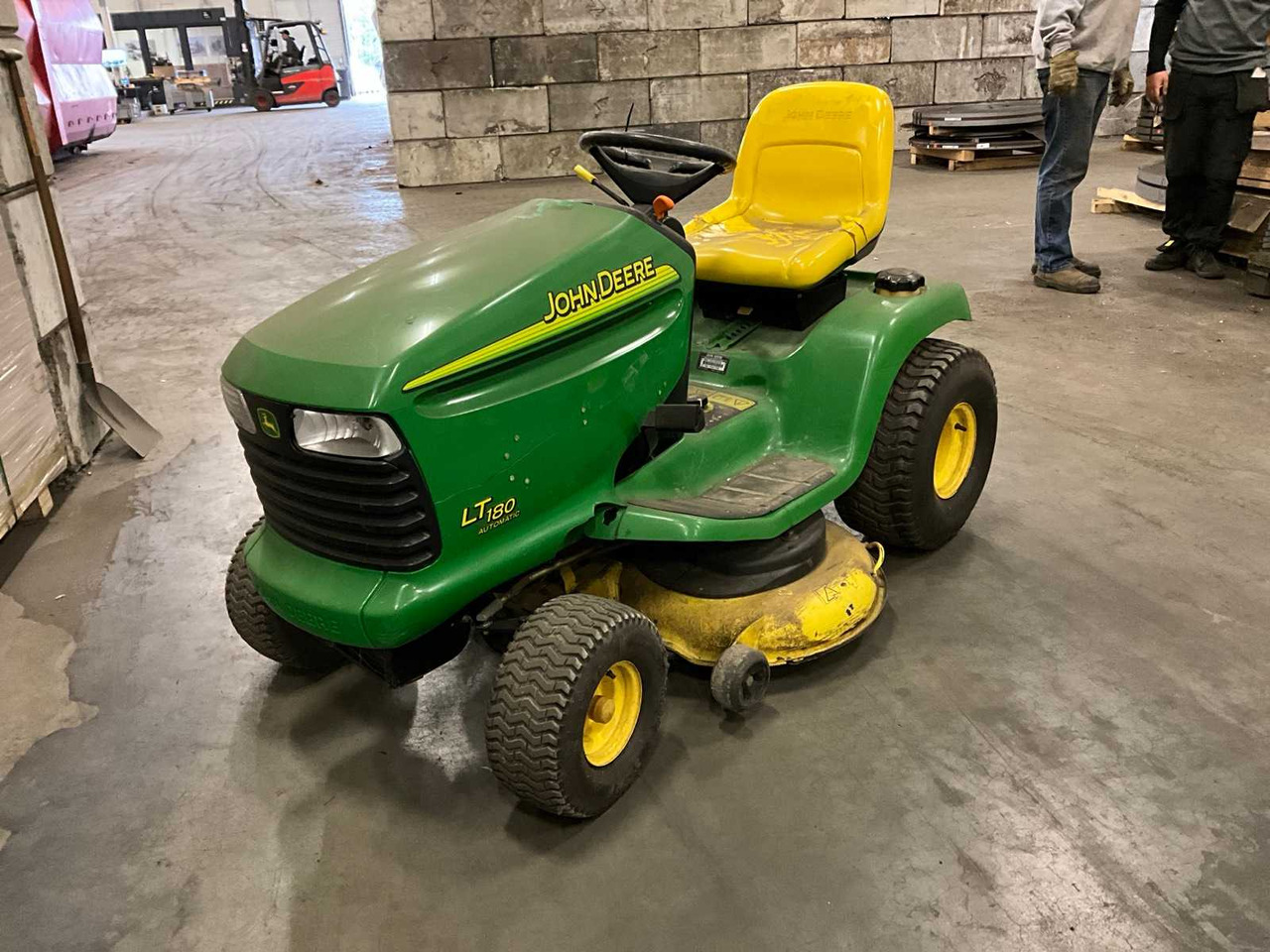 John Deere LT180 automatic - 정원 모어 : 사진 2 John Deere LT180 automatic - 정원 모어 : 사진 2