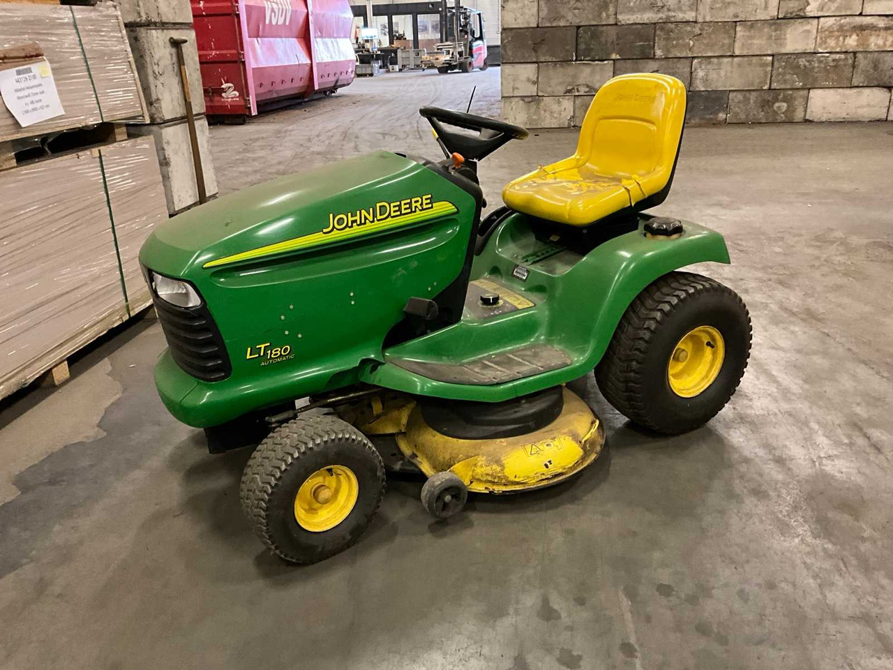 John Deere LT180 automatic - 정원 모어 : 사진 1 John Deere LT180 automatic - 정원 모어 : 사진 1