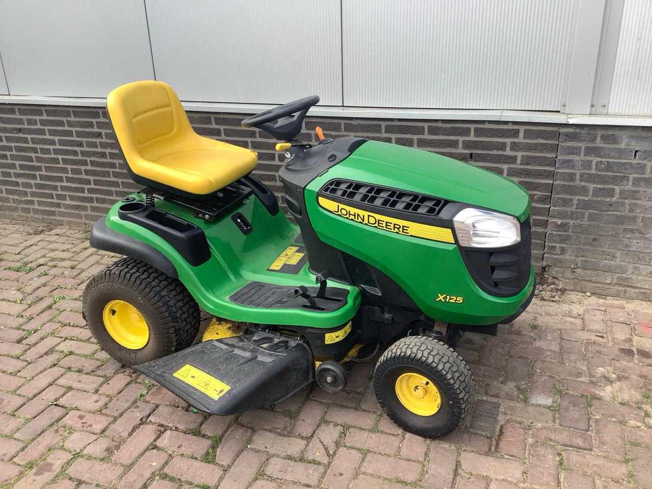 John Deere x125 - 정원 모어 : 사진 2 John Deere x125 - 정원 모어 : 사진 2