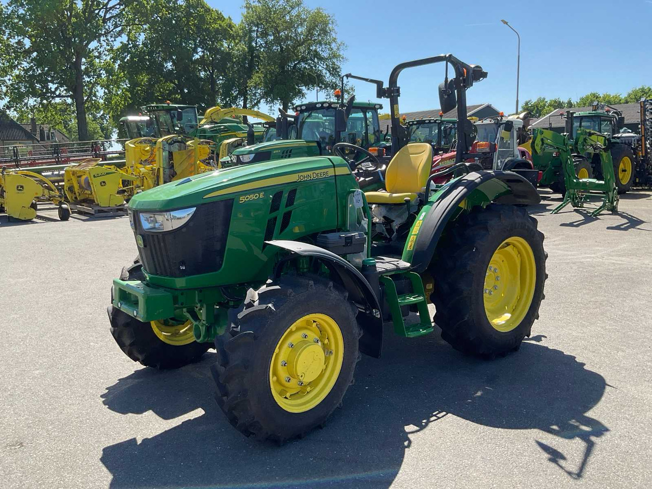 John deere 5050E - 장궤형 트랙터 : 사진 1 John deere 5050E - 장궤형 트랙터 : 사진 1