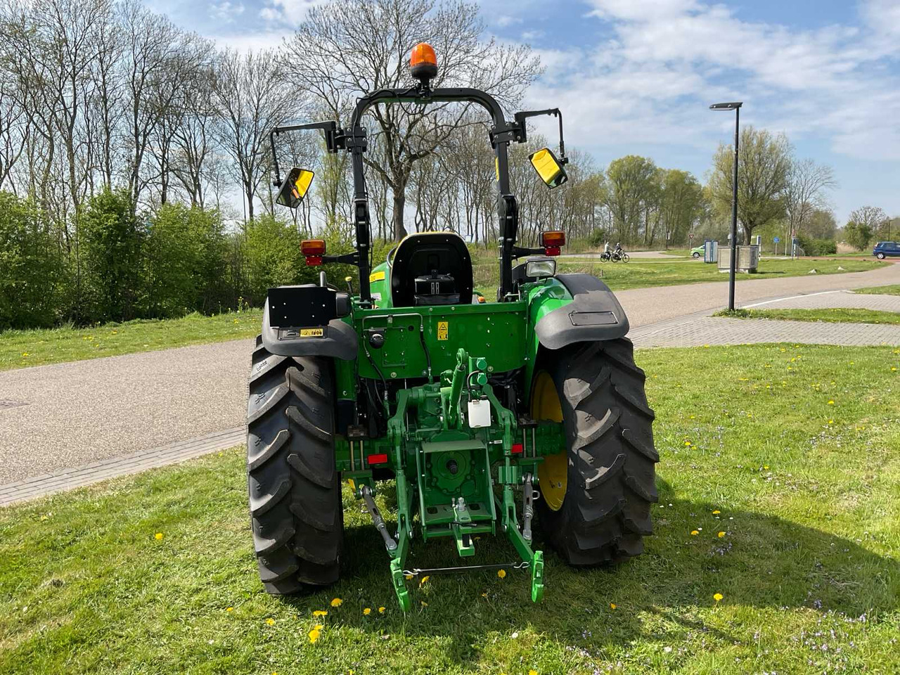 John deere 5055E - 장궤형 트랙터 : 사진 4 John deere 5055E - 장궤형 트랙터 : 사진 4