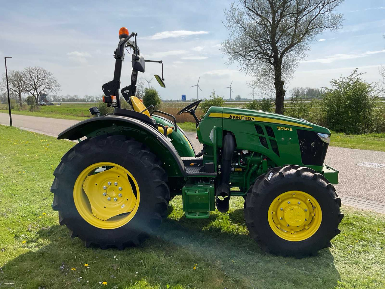 John deere 5055E - 장궤형 트랙터 : 사진 5 John deere 5055E - 장궤형 트랙터 : 사진 5