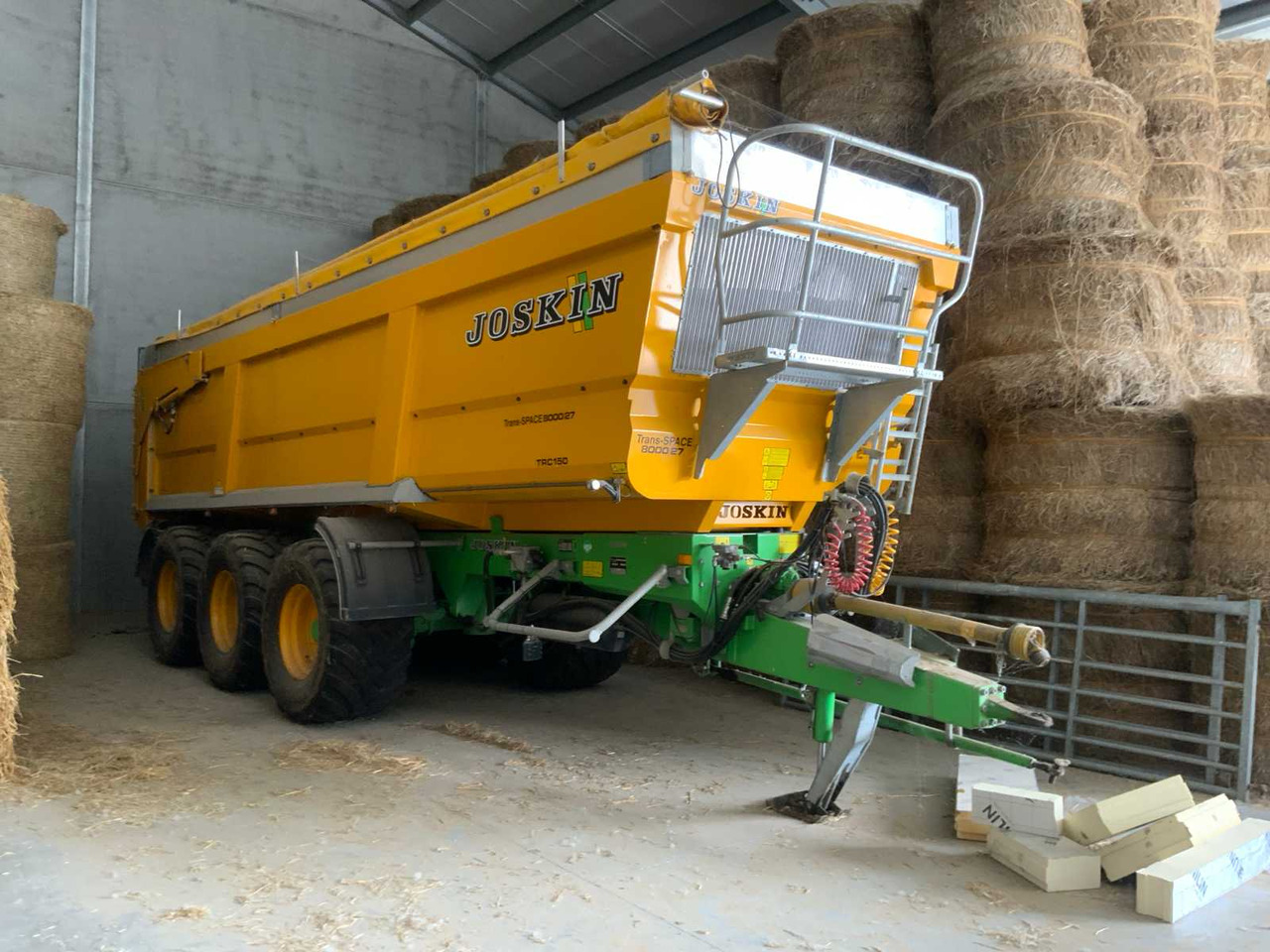 Joskin Triden Trans-Space 8000/27 - 농장 티핑 트레일러/ 덤프 : 사진 1 Joskin Triden Trans-Space 8000/27 - 농장 티핑 트레일러/ 덤프 : 사진 1
