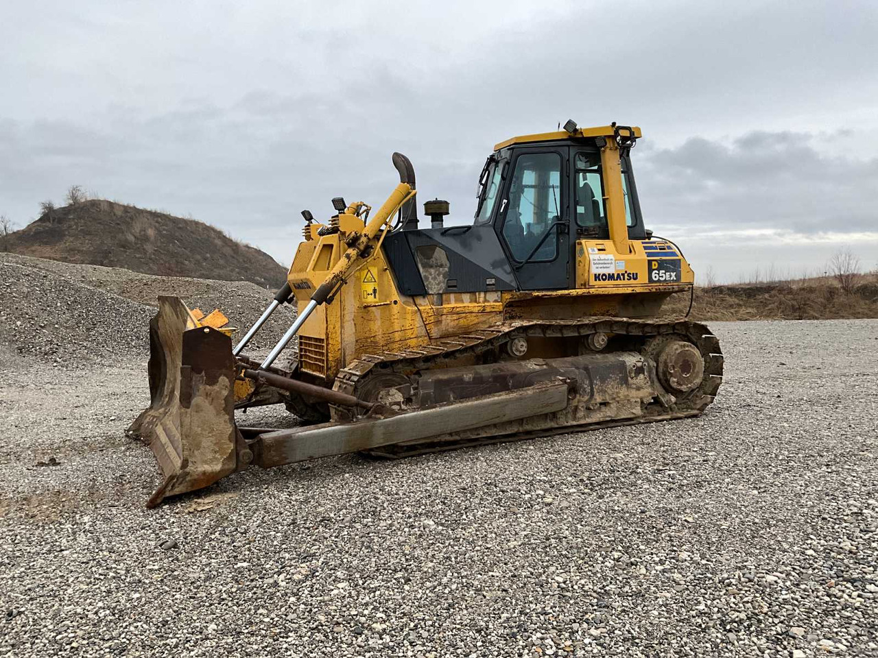 Komatsu D65EX - 불도저 : 사진 2 Komatsu D65EX - 불도저 : 사진 2