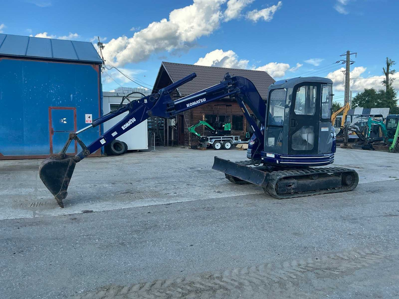 Komatsu KOMATSU - PC50 UU-2 - MINI-EXCAVATOR - 2005 - 미니 굴삭기 : 사진 2 Komatsu KOMATSU - PC50 UU-2 - MINI-EXCAVATOR - 2005 - 미니 굴삭기 : 사진 2