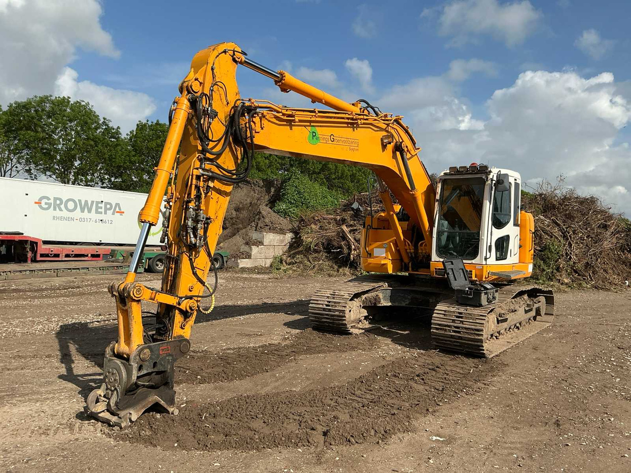 Komatsu PC228USLC-8 - 크롤러 굴삭기 : 사진 1 Komatsu PC228USLC-8 - 크롤러 굴삭기 : 사진 1
