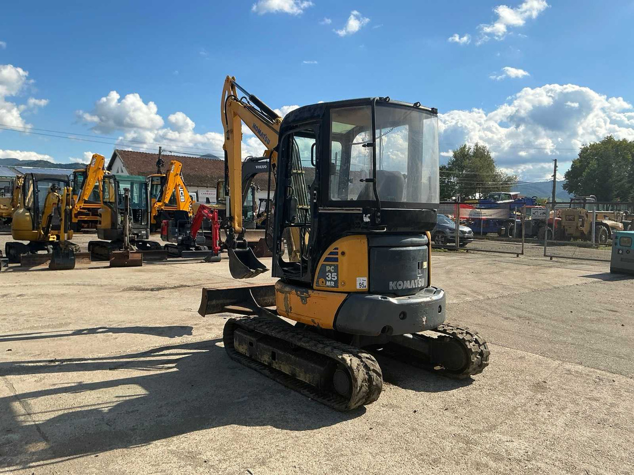 Komatsu PC35MR - 2 - 미니 굴삭기 : 사진 2 Komatsu PC35MR - 2 - 미니 굴삭기 : 사진 2
