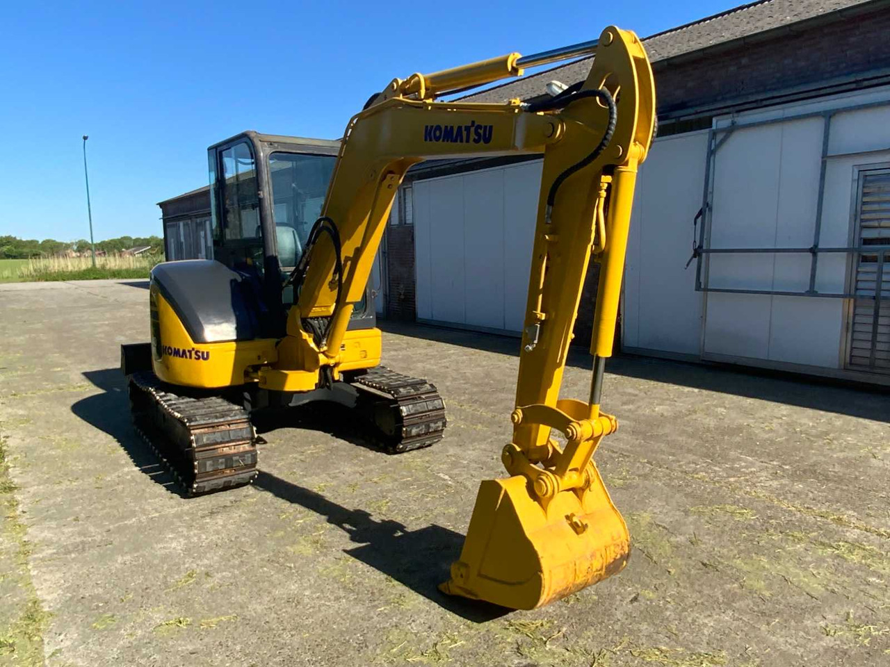 Komatsu PC40MR-3 - 크롤러 굴삭기 : 사진 1 Komatsu PC40MR-3 - 크롤러 굴삭기 : 사진 1