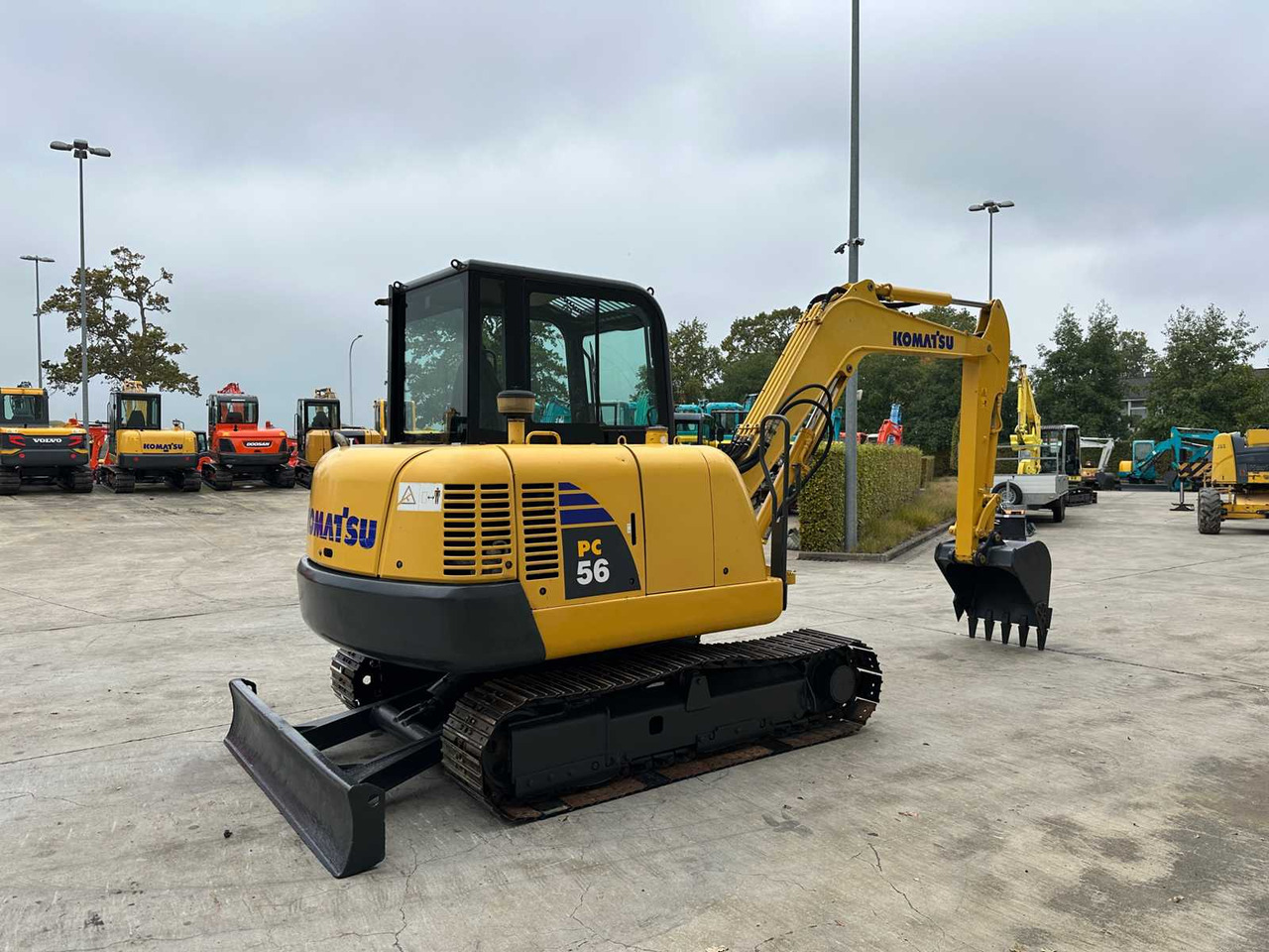 Komatsu PC56-7 - 크롤러 굴삭기 : 사진 4 Komatsu PC56-7 - 크롤러 굴삭기 : 사진 4