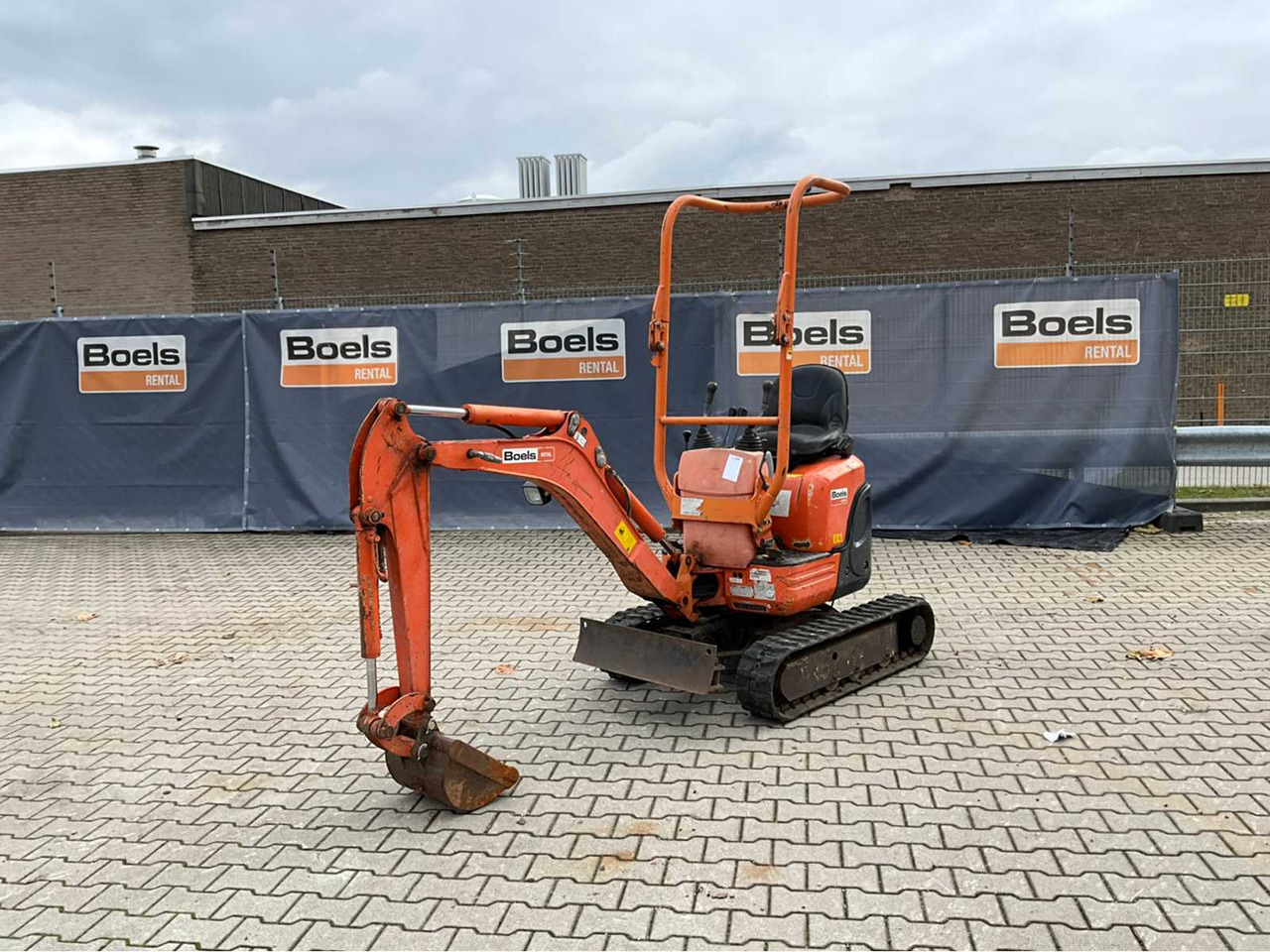 Kubota U10-3 VHG - 미니 굴삭기 : 사진 1 Kubota U10-3 VHG - 미니 굴삭기 : 사진 1
