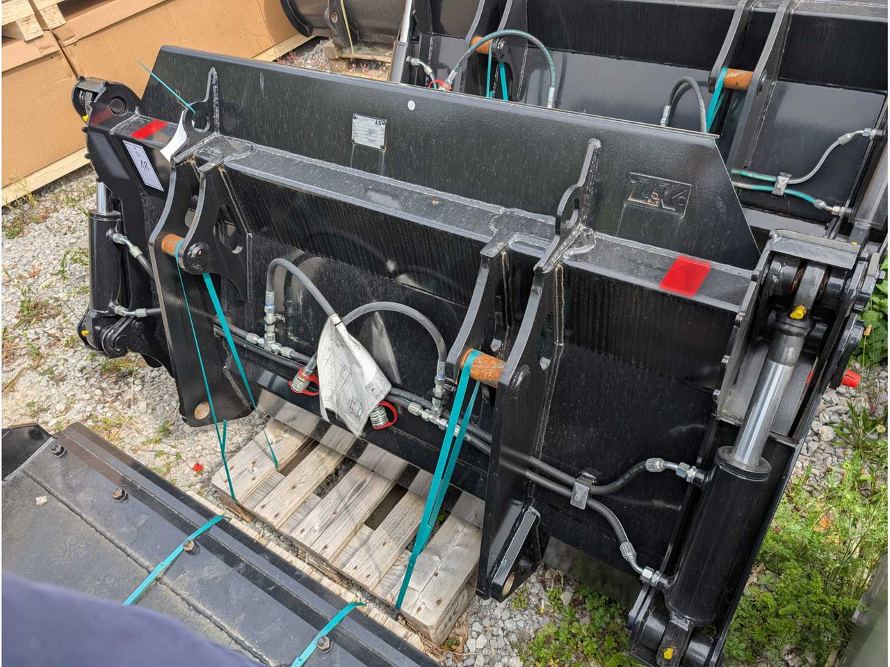 L&K LAND- UND KRAFTFAHRZEUGTECHNIK GMBH - GS V80 - 2023 - SHOVELS - 휠 로더 : 사진 3 L&K LAND- UND KRAFTFAHRZEUGTECHNIK GMBH - GS V80 - 2023 - SHOVELS - 휠 로더 : 사진 3