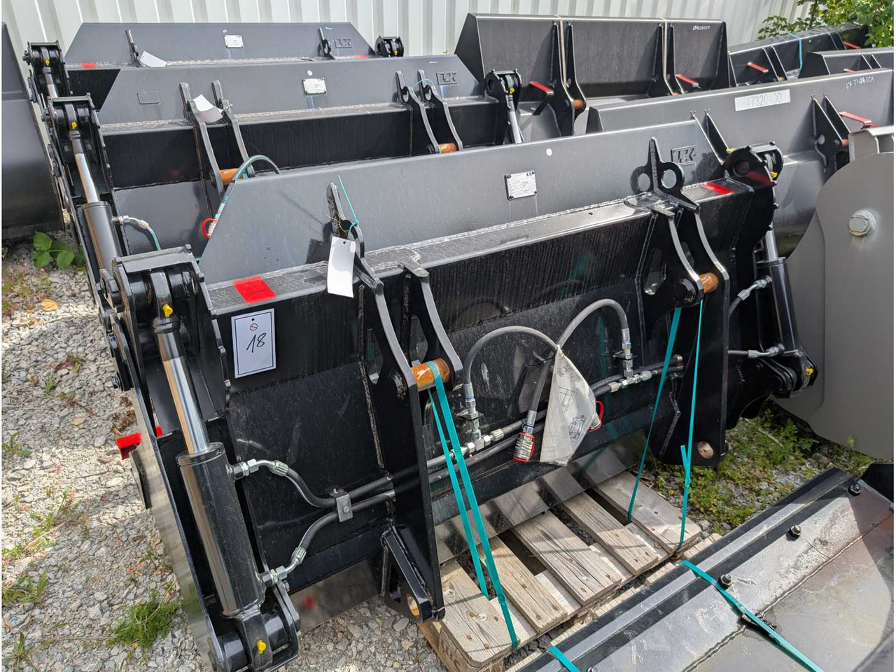 L&K LAND- UND KRAFTFAHRZEUGTECHNIK GMBH - GS V80 - 2023 - SHOVELS - 휠 로더 : 사진 1 L&K LAND- UND KRAFTFAHRZEUGTECHNIK GMBH - GS V80 - 2023 - SHOVELS - 휠 로더 : 사진 1