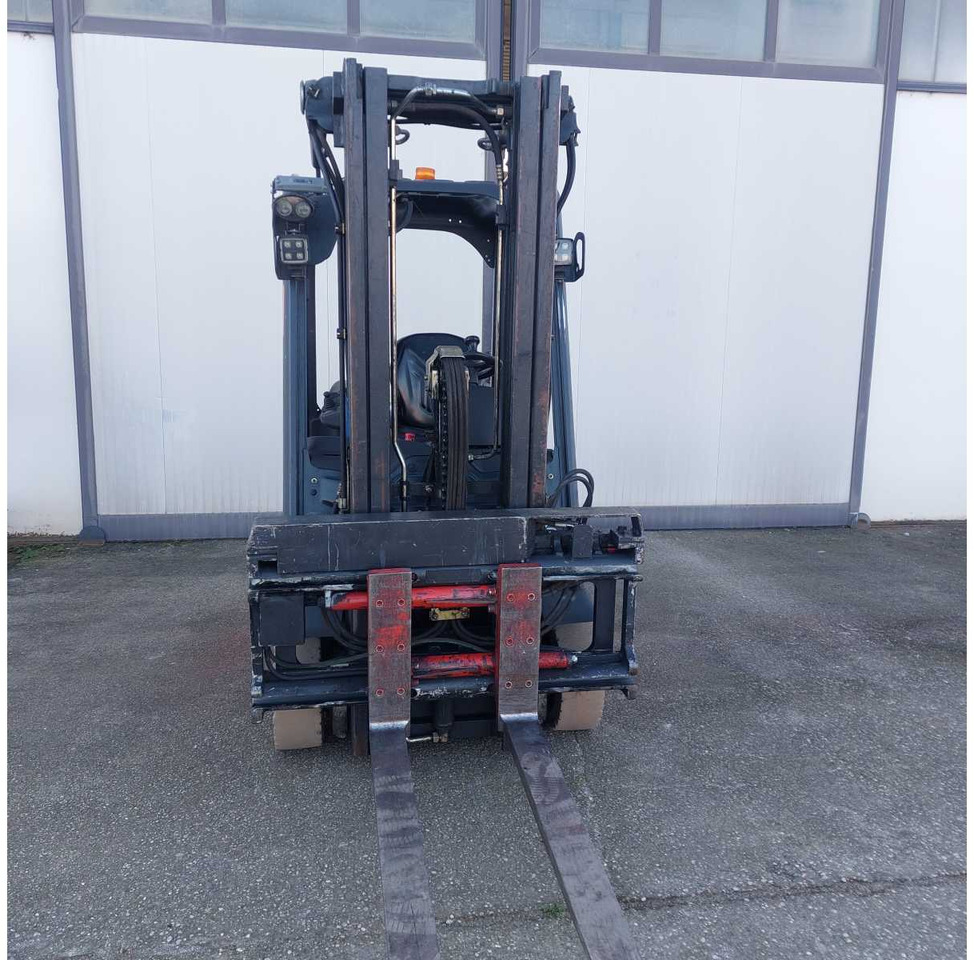 LINDE - 16L-01 - FORKLIFT 16Q - 2011 - 지게차 : 사진 4 LINDE - 16L-01 - FORKLIFT 16Q - 2011 - 지게차 : 사진 4