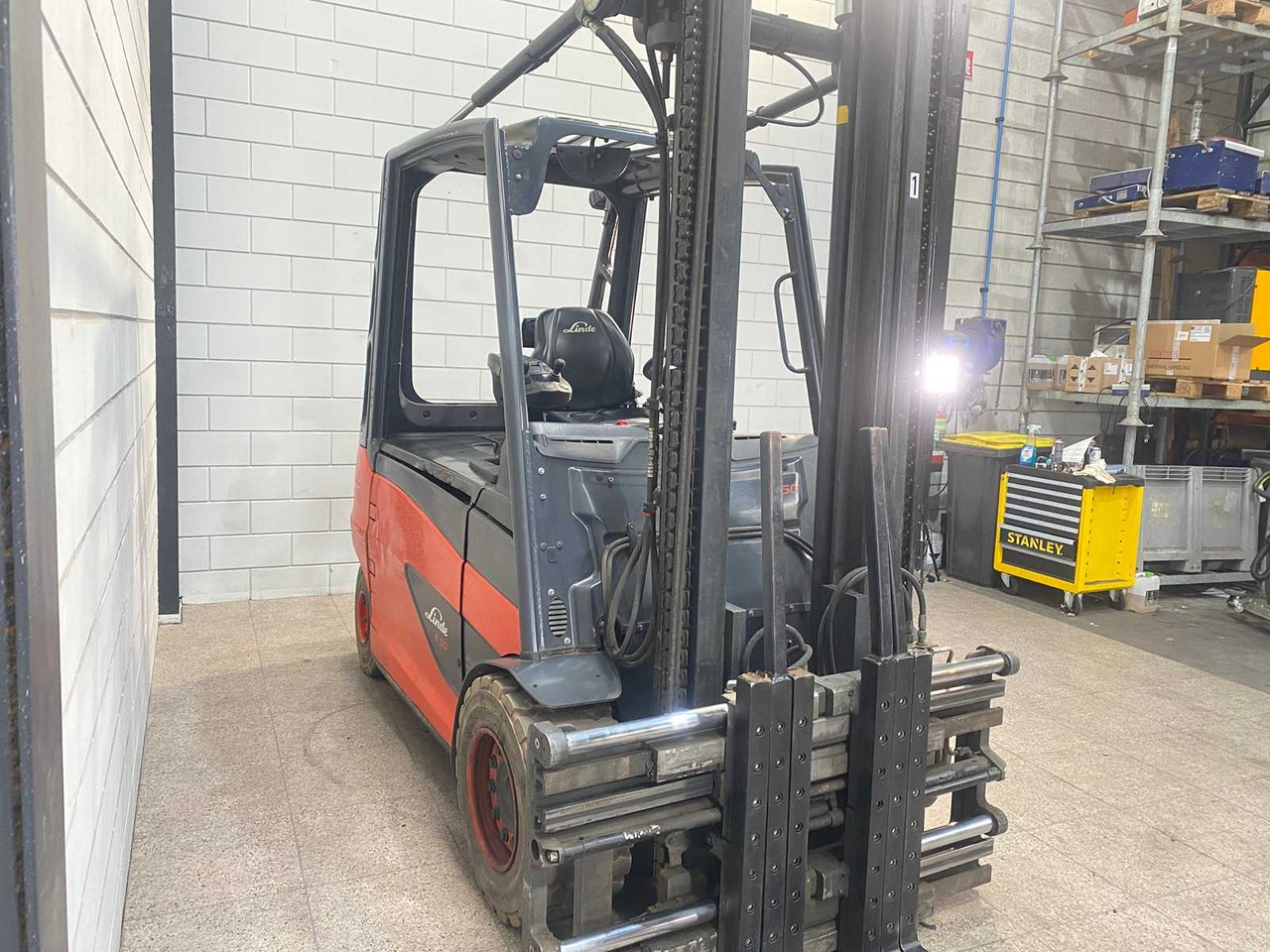 LINDE - 2019 - E50HL-01 - 5000KG LIFTING CAPACITY, TRIPLE LOADER - FORKLIFT - 지게차 : 사진 5 LINDE - 2019 - E50HL-01 - 5000KG LIFTING CAPACITY, TRIPLE LOADER - FORKLIFT - 지게차 : 사진 5
