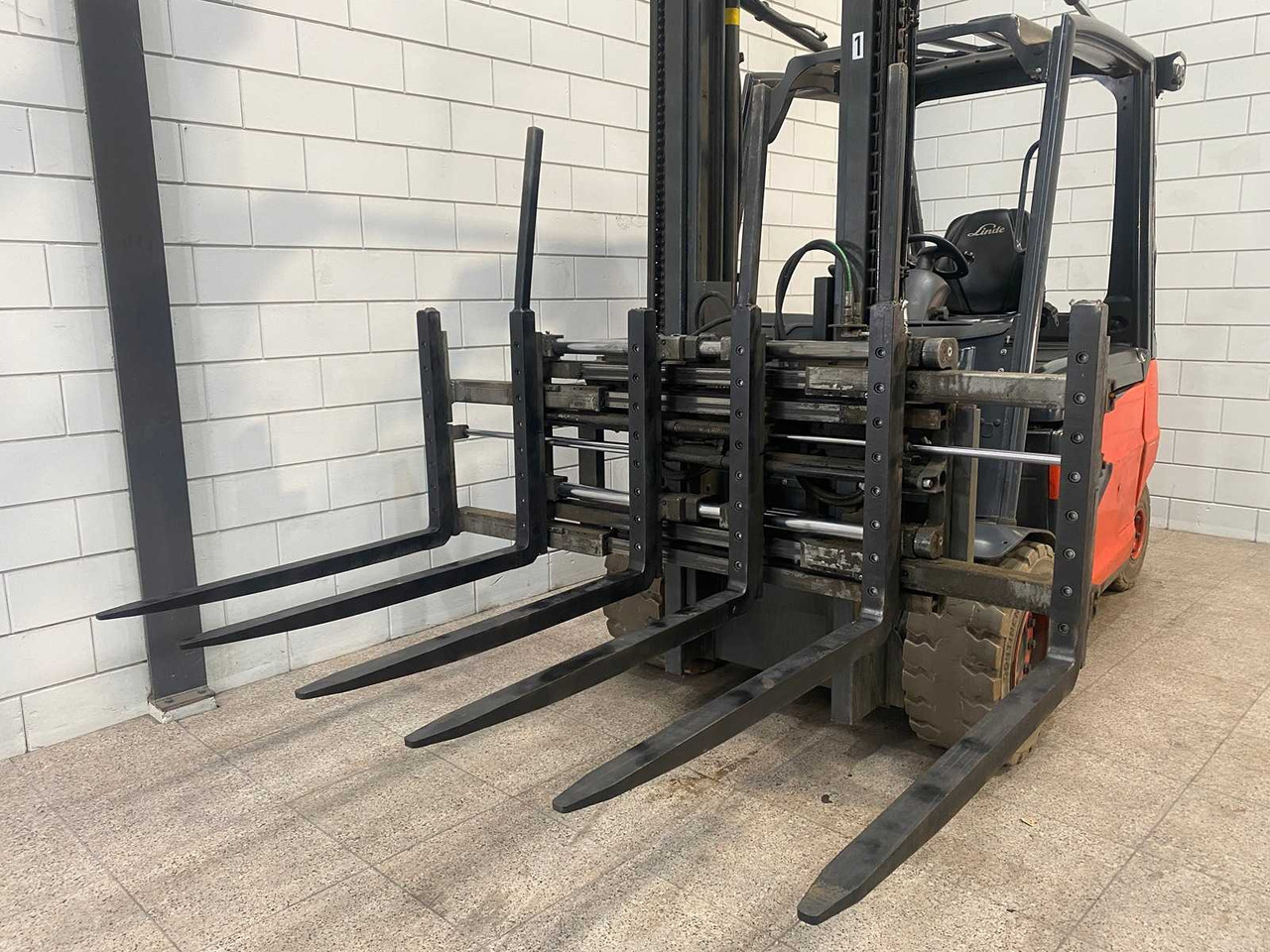 LINDE - 2019 - E50HL-01 - 5000KG LIFTING CAPACITY, TRIPLE LOADER - FORKLIFT - 지게차 : 사진 3 LINDE - 2019 - E50HL-01 - 5000KG LIFTING CAPACITY, TRIPLE LOADER - FORKLIFT - 지게차 : 사진 3