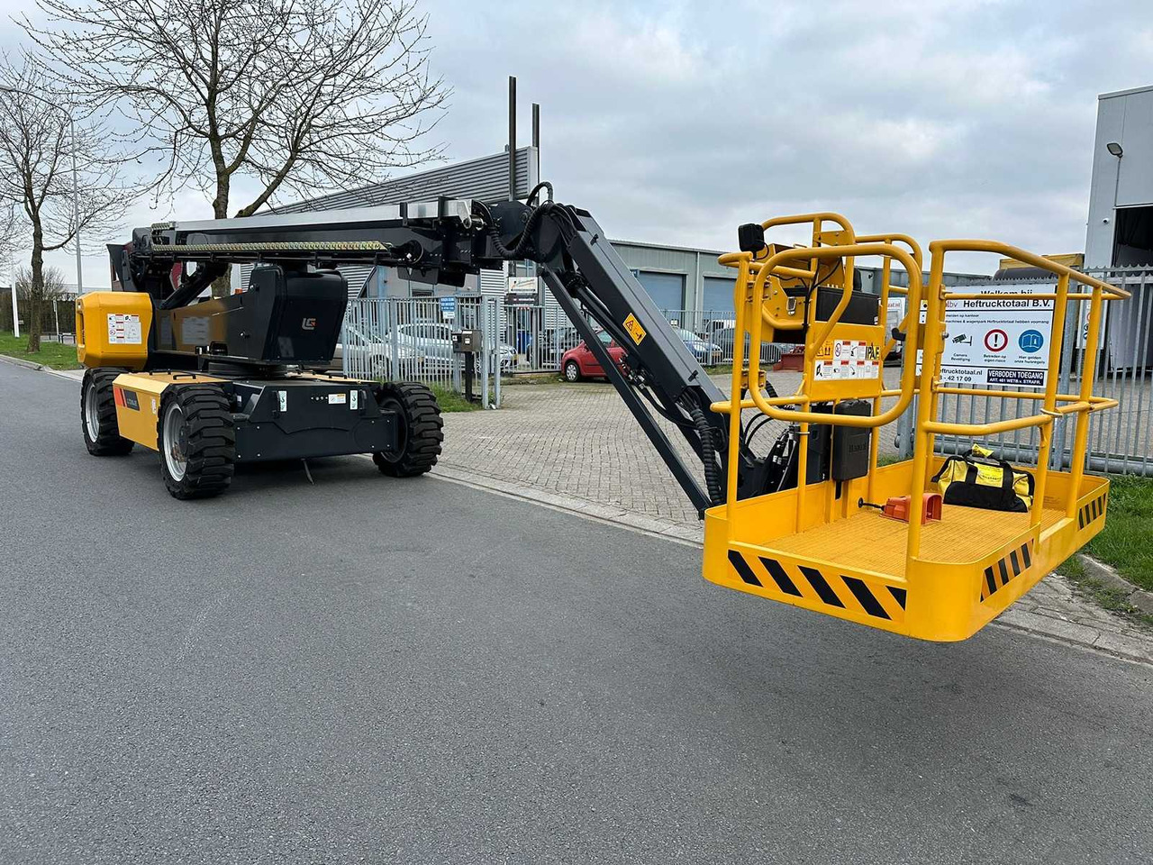 LiuGong LT26JE-li-ion - 고가작업 플랫폼 : 사진 3 LiuGong LT26JE-li-ion - 고가작업 플랫폼 : 사진 3