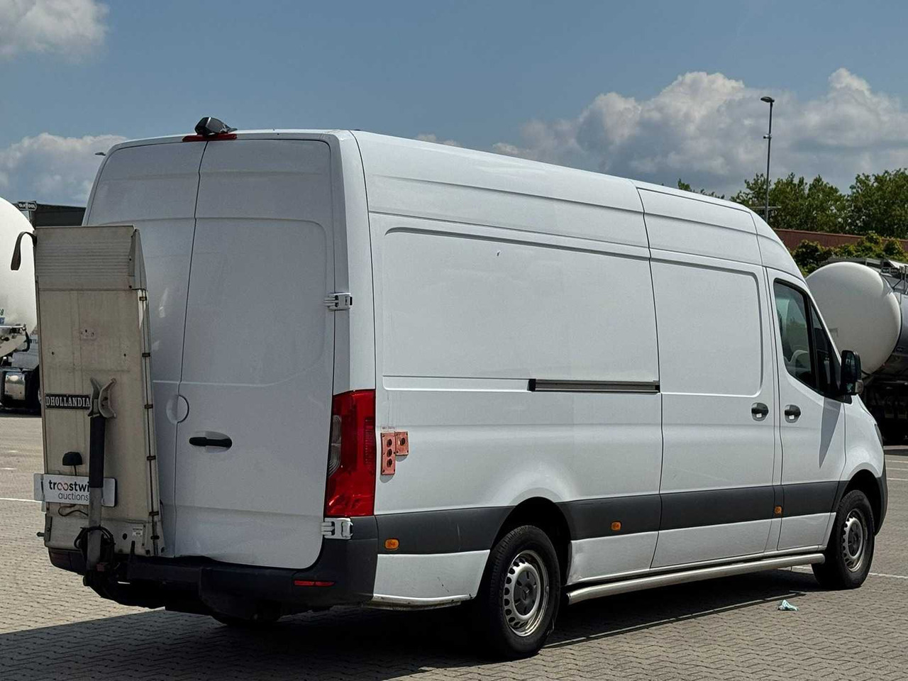 MERCEDES-BENZ SPRINTER 314 2.2 CDI L4H2 JUMBO |TAIL LIFT| VGP-54-N - 밴 : 사진 4 MERCEDES-BENZ SPRINTER 314 2.2 CDI L4H2 JUMBO |TAIL LIFT| VGP-54-N - 밴 : 사진 4