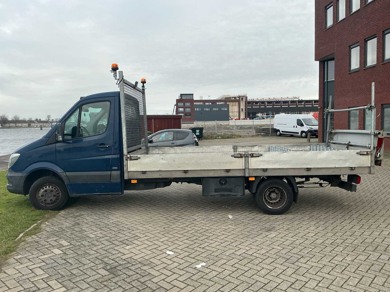 MERCEDES-BENZ SPRINTER 413 2.2 CDI 432 COMMERCIAL VEHICLE - 밴 : 사진 2 MERCEDES-BENZ SPRINTER 413 2.2 CDI 432 COMMERCIAL VEHICLE - 밴 : 사진 2