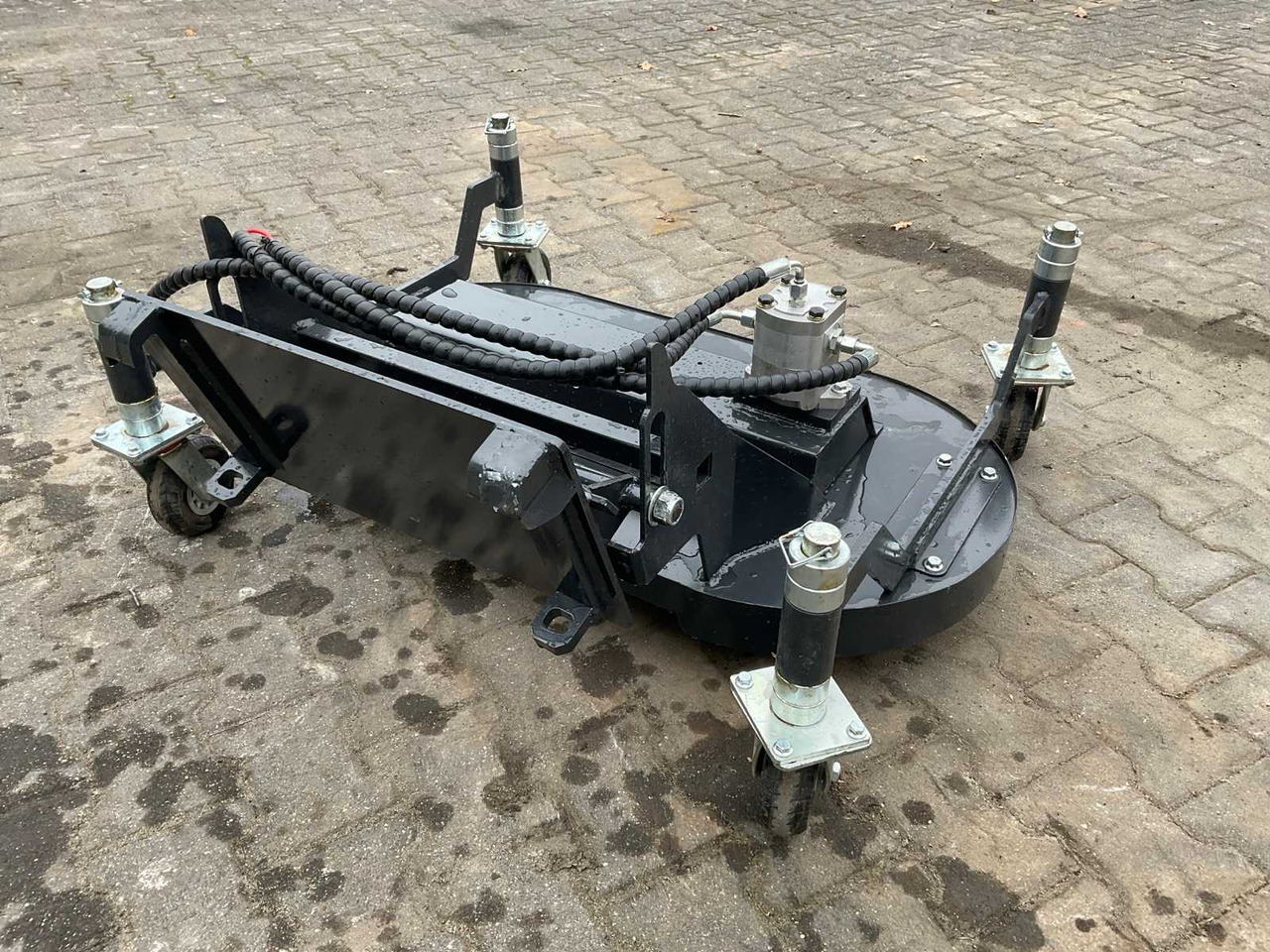 Mowing topper (Avant wheel loader) - 플레일 모어/ 멀처 : 사진 4 Mowing topper (Avant wheel loader) - 플레일 모어/ 멀처 : 사진 4
