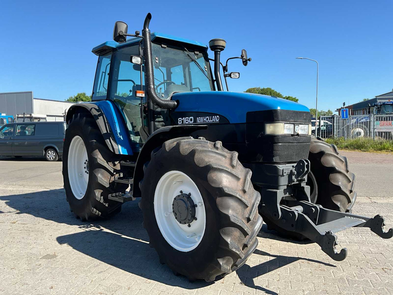 New Holland 8160 - 장궤형 트랙터 : 사진 4 New Holland 8160 - 장궤형 트랙터 : 사진 4
