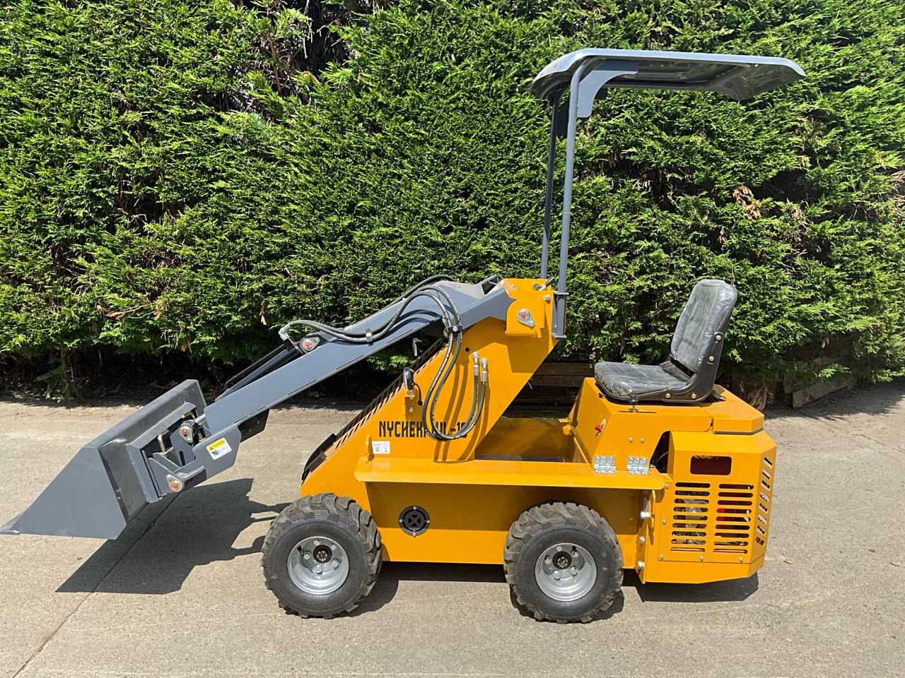Nycheki WL-10  - 미니 굴삭기 : 사진 2 Nycheki WL-10  - 미니 굴삭기 : 사진 2
