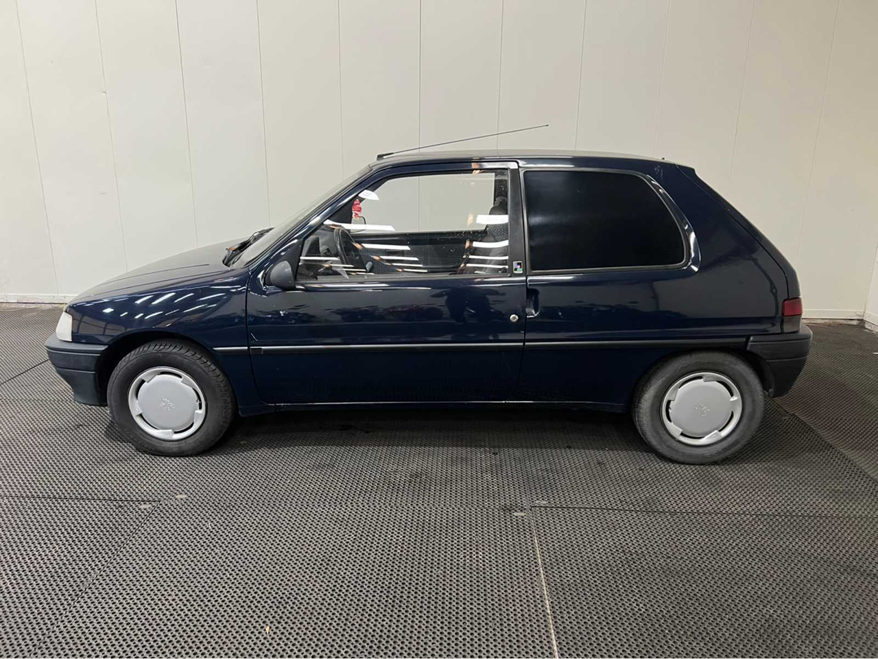 PEUGEOT - 106 - COMMERCIAL VEHICLE - 1993 - 밴 : 사진 2 PEUGEOT - 106 - COMMERCIAL VEHICLE - 1993 - 밴 : 사진 2