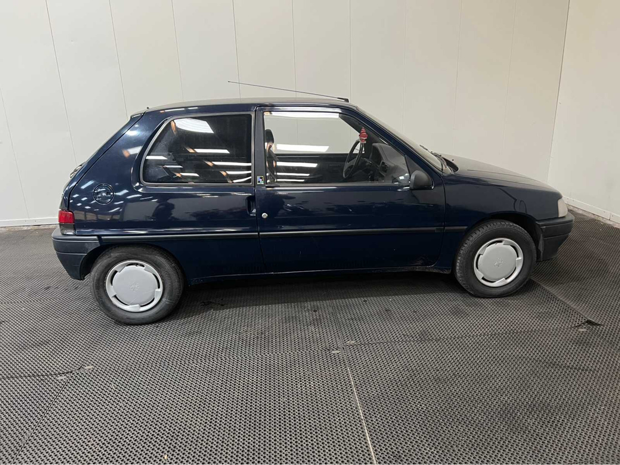 PEUGEOT - 106 - COMMERCIAL VEHICLE - 1993 - 밴 : 사진 5 PEUGEOT - 106 - COMMERCIAL VEHICLE - 1993 - 밴 : 사진 5