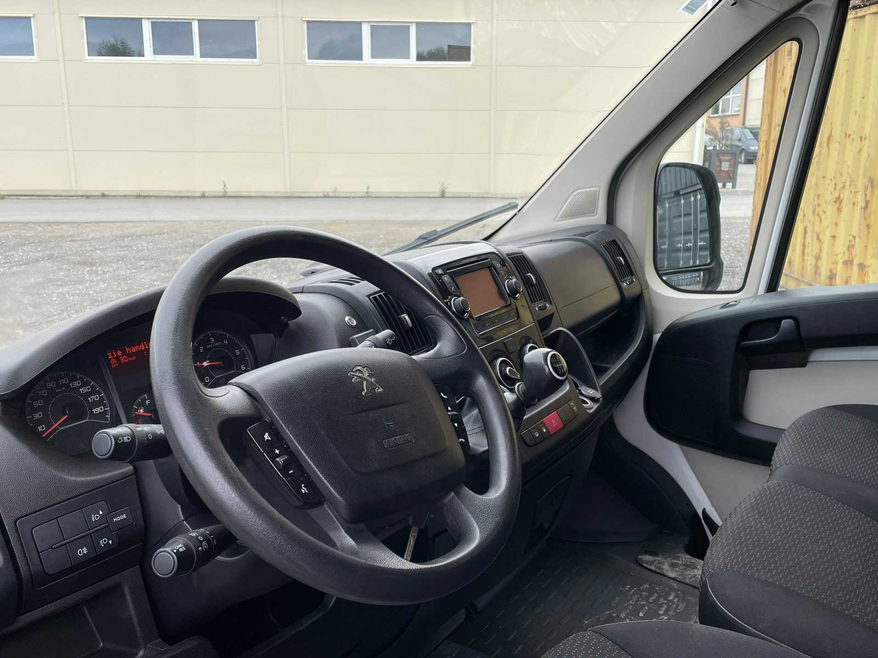 PEUGEOT - BOXER - LIGHT COMMERCIAL VAN - 밴 : 사진 5 PEUGEOT - BOXER - LIGHT COMMERCIAL VAN - 밴 : 사진 5