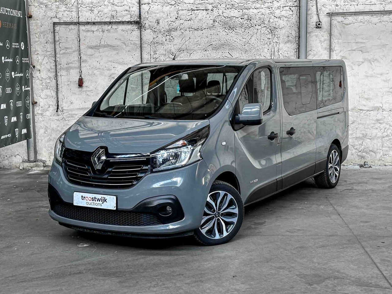 RENAULT TRAFIC 125HP 2016 COMMERCIAL VEHICLE - 밴 : 사진 2 RENAULT TRAFIC 125HP 2016 COMMERCIAL VEHICLE - 밴 : 사진 2