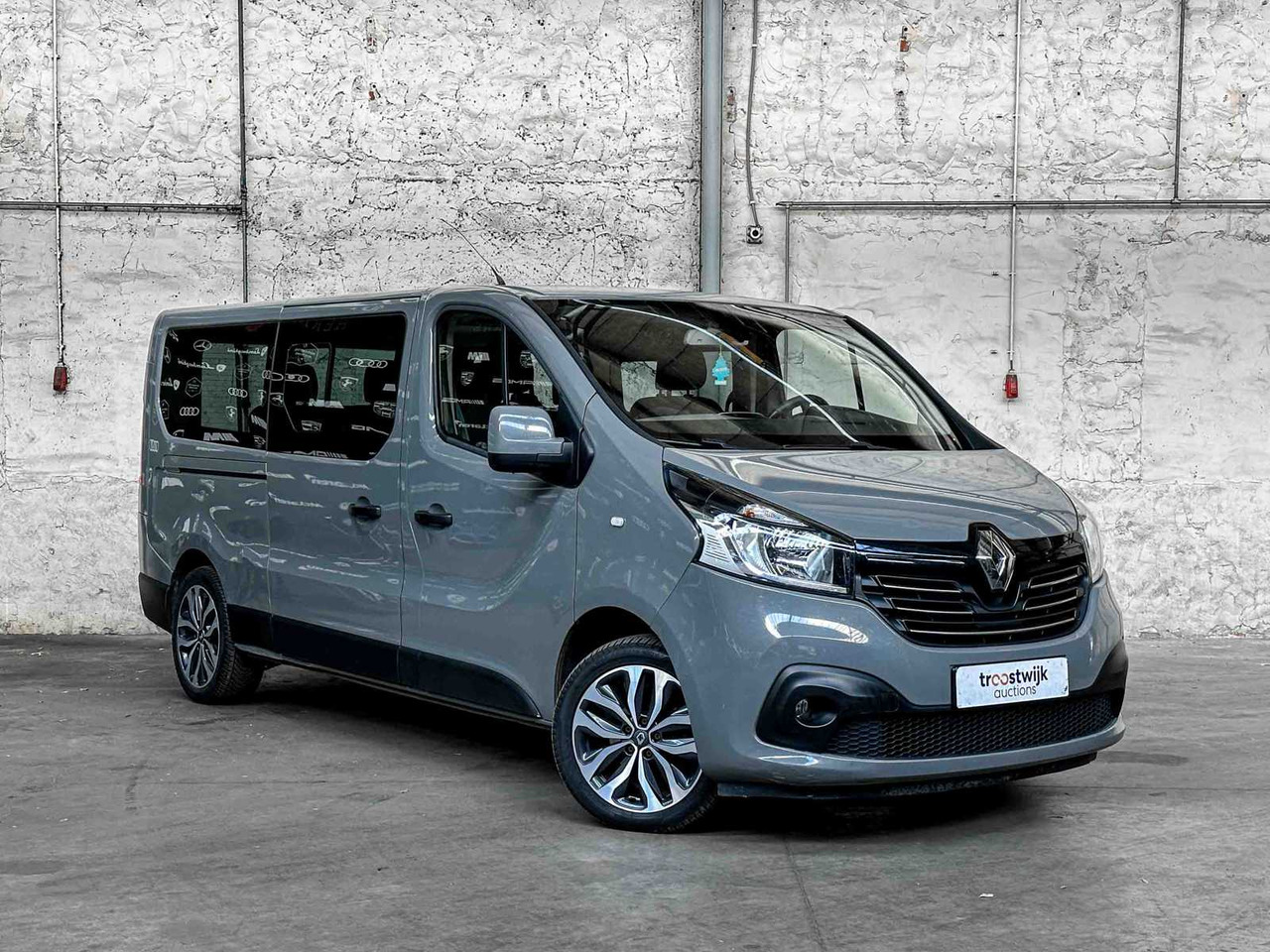 RENAULT TRAFIC 125HP 2016 COMMERCIAL VEHICLE - 밴 : 사진 4 RENAULT TRAFIC 125HP 2016 COMMERCIAL VEHICLE - 밴 : 사진 4