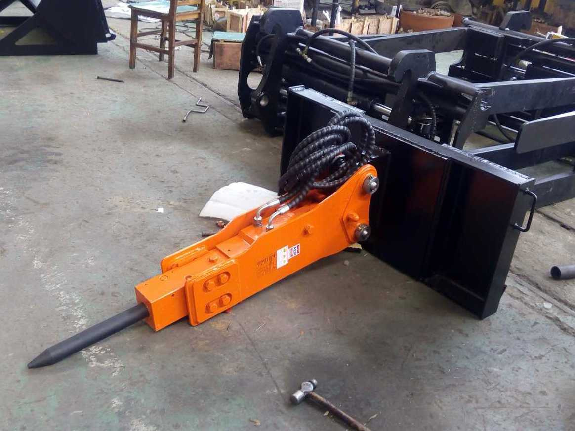Rhino-cross hydraulic breaker sloop hamer - 부착물 건설기계 용 : 사진 1 Rhino-cross hydraulic breaker sloop hamer - 부착물 건설기계 용 : 사진 1