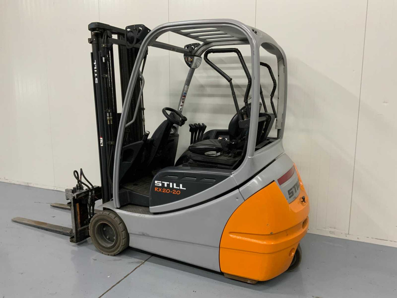 STILL RX20-20 - 4.7M TRIPLEX, FREE-LIFT, SIDE-SHIFT, FORK POSITIONER - FORKLIFT - 지게차 : 사진 3 STILL RX20-20 - 4.7M TRIPLEX, FREE-LIFT, SIDE-SHIFT, FORK POSITIONER - FORKLIFT - 지게차 : 사진 3