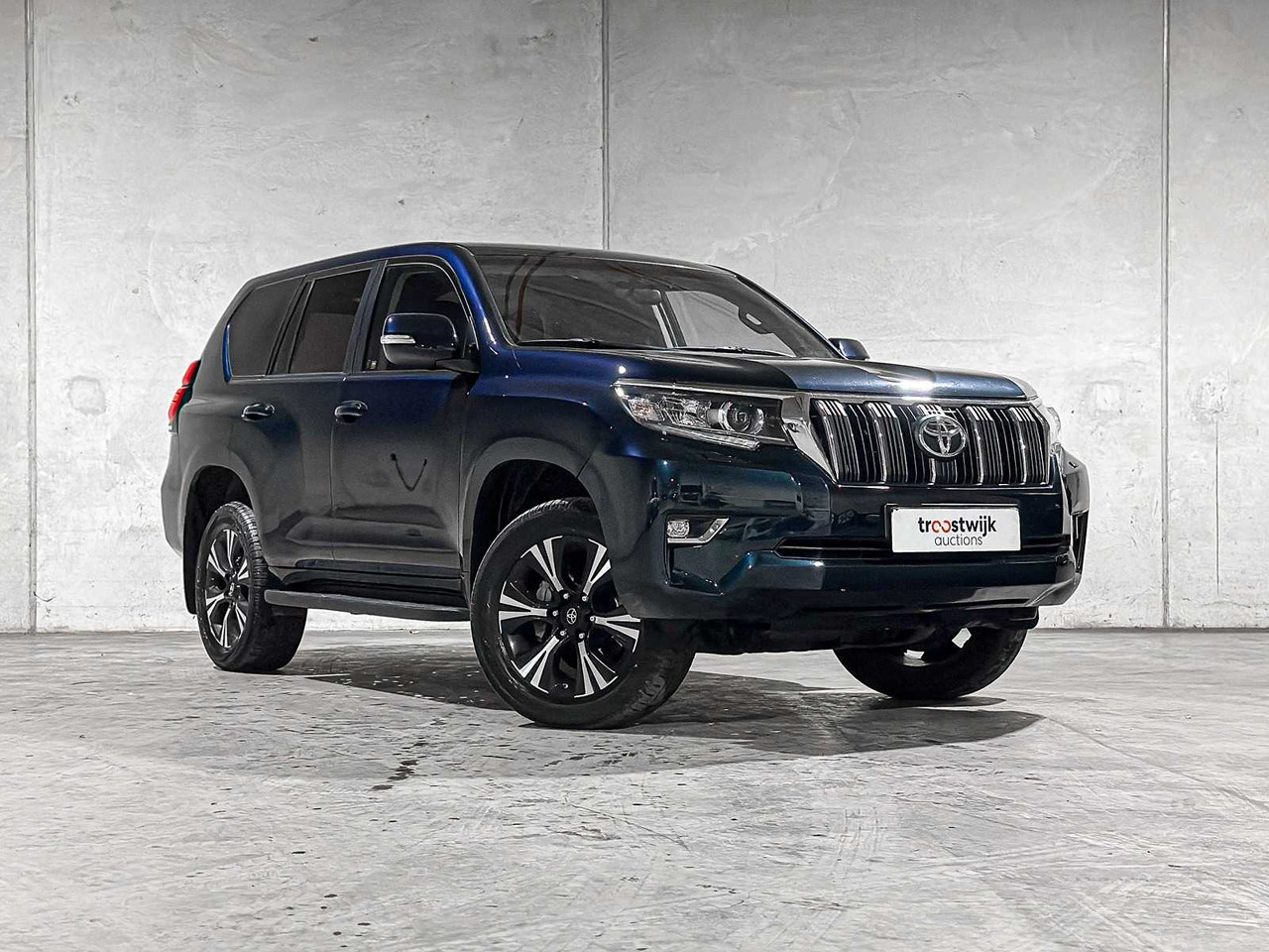 TOYOTA LAND CRUISER 2.8 D-4D-F CHALLENGER BLIND VAN 177HP 2020, VHH-33-H COMMERCIAL VEHICLE - 밴 : 사진 5 TOYOTA LAND CRUISER 2.8 D-4D-F CHALLENGER BLIND VAN 177HP 2020, VHH-33-H COMMERCIAL VEHICLE - 밴 : 사진 5