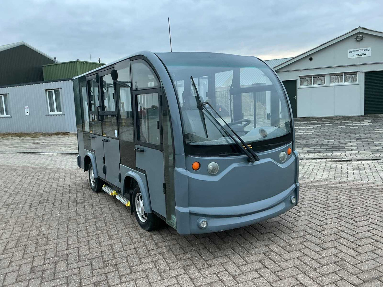Towrite 8 seater bpv - 지자체 트랙터 : 사진 4 Towrite 8 seater bpv - 지자체 트랙터 : 사진 4