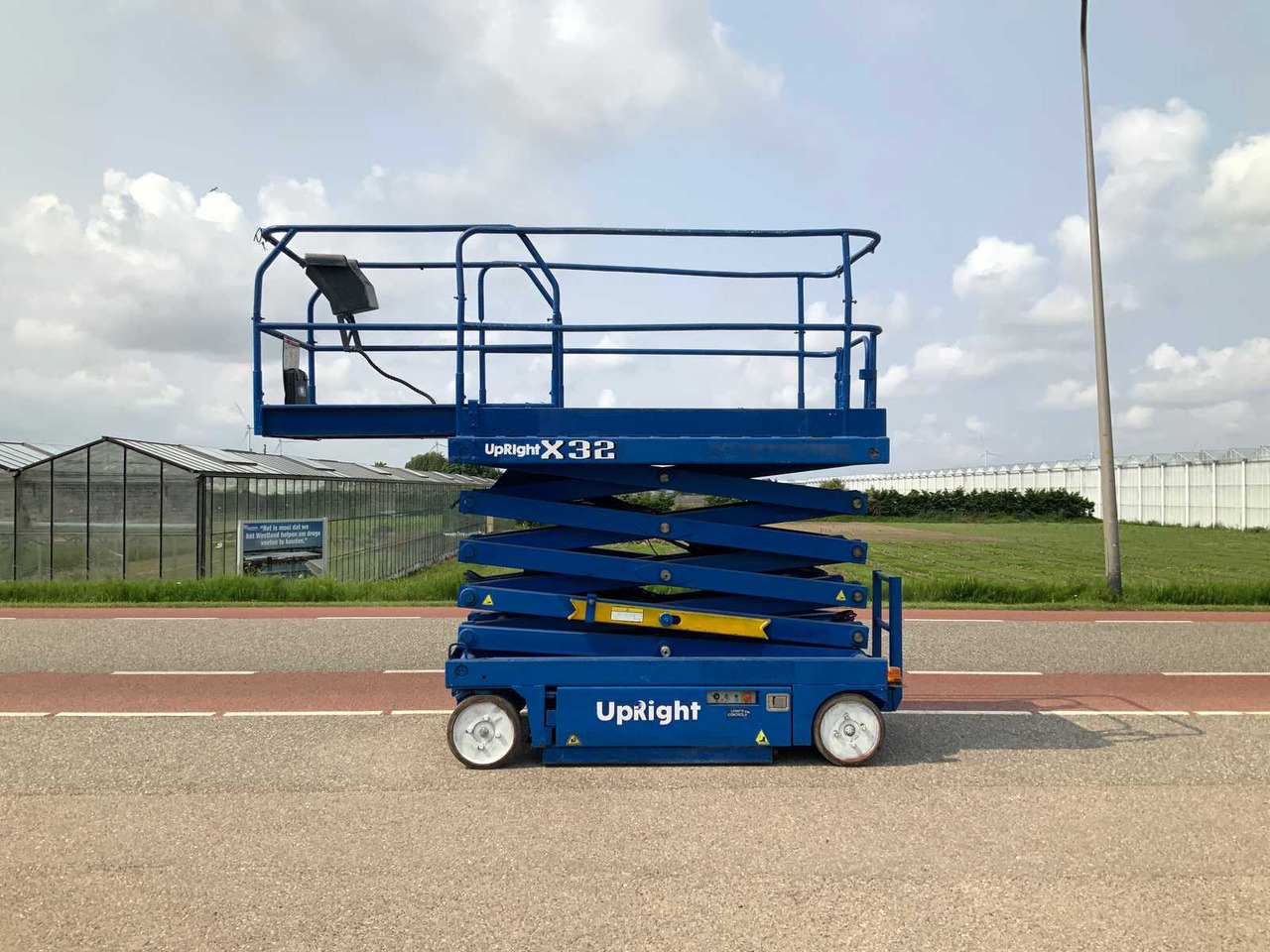 Upright X32 - 고가작업 플랫폼 : 사진 1 Upright X32 - 고가작업 플랫폼 : 사진 1