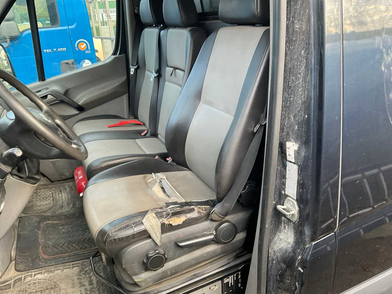 밴 VOLKSWAGEN - CRAFTER - - COMMERCIAL VEHICLE : 사진 16 밴 VOLKSWAGEN - CRAFTER - - COMMERCIAL VEHICLE : 사진 16