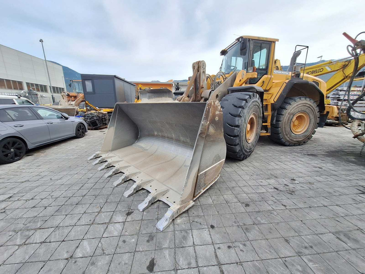 VOLVO L150G - 휠 로더 : 사진 2 VOLVO L150G - 휠 로더 : 사진 2