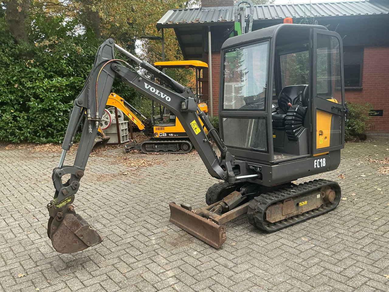 Volvo 2015 VOLVO EC-18D MINI EXCAVATOR - 미니 굴삭기 : 사진 1 Volvo 2015 VOLVO EC-18D MINI EXCAVATOR - 미니 굴삭기 : 사진 1