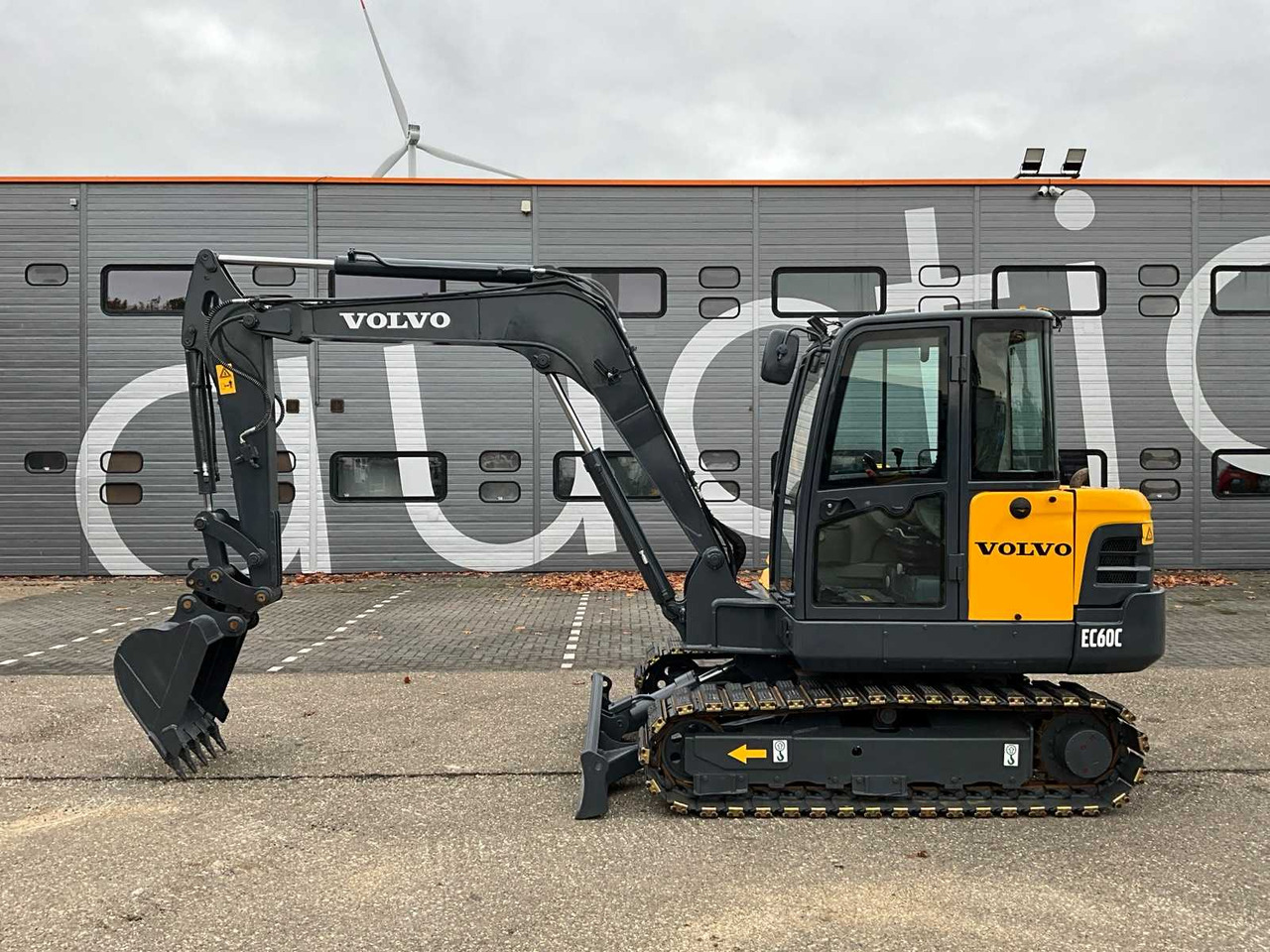 Volvo EC60C - 크롤러 굴삭기 : 사진 2 Volvo EC60C - 크롤러 굴삭기 : 사진 2