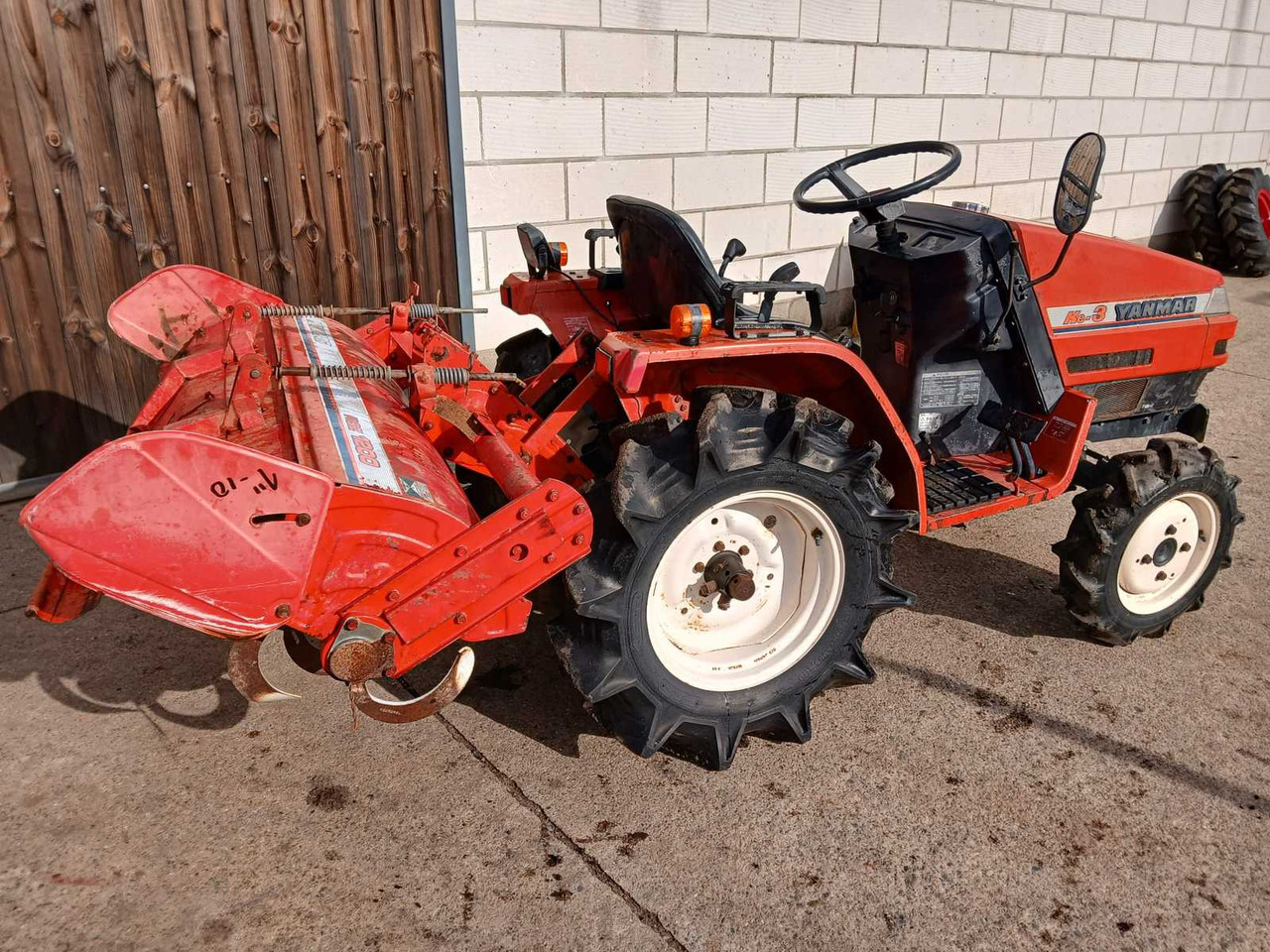 Yanmar Ke-3 - 스트래들 트랙터 : 사진 2 Yanmar Ke-3 - 스트래들 트랙터 : 사진 2