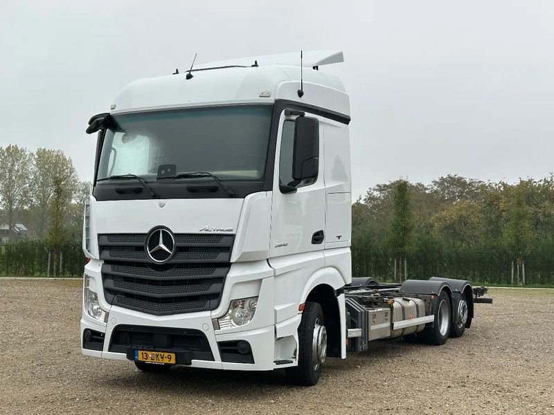 Mercedes-Benz Actros ACTROS 2642 LL EURO6. 2018. BDF. Chassic cabine. - 캡 새시 트럭 : 사진 1 Mercedes-Benz Actros ACTROS 2642 LL EURO6. 2018. BDF. Chassic cabine. - 캡 새시 트럭 : 사진 1